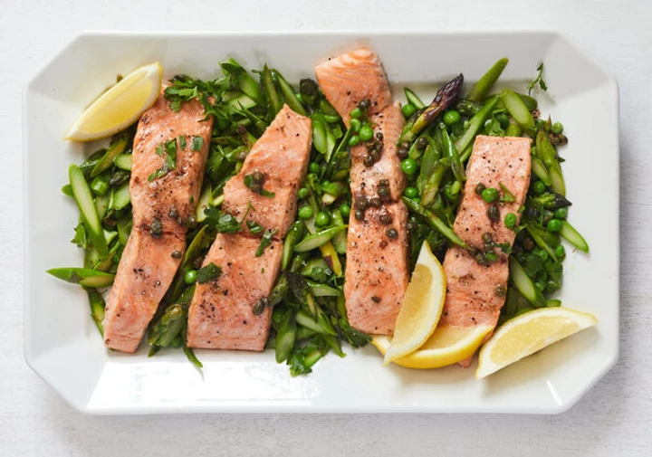 Salmon with peas and asparagus recipe